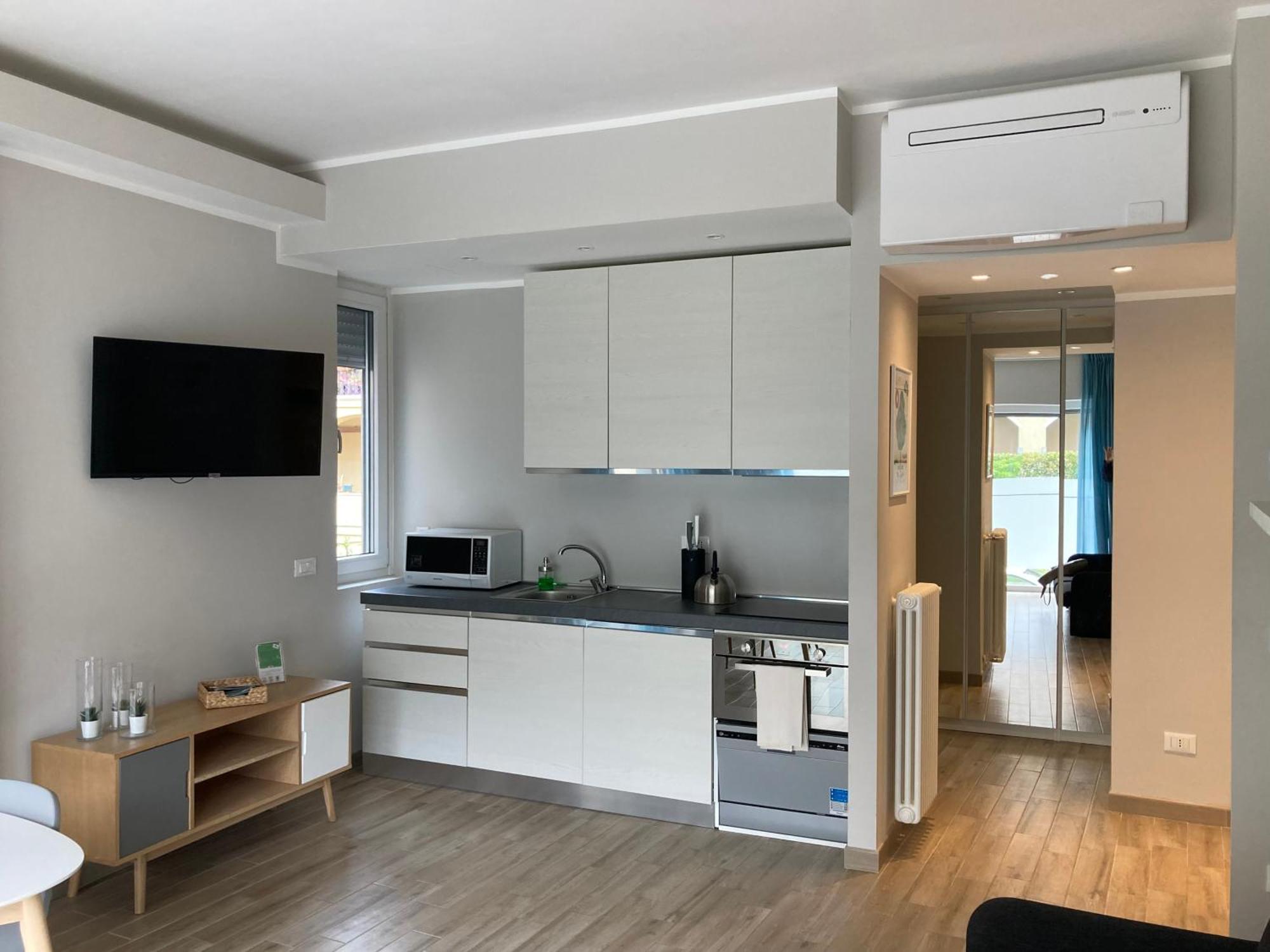 Lovingstresa Studio In The Heart Of The Town Exterior foto
